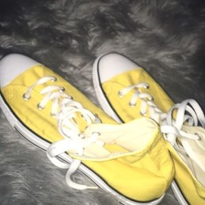 Hellow High Top Converse